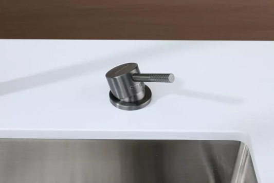 Смеситель под фильтр с выдвижным изливом, Paulmark ESTETICA Es218006-GM